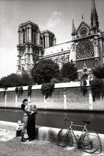 美好皆有消逝之時：17張舊相片中的巴黎聖母院