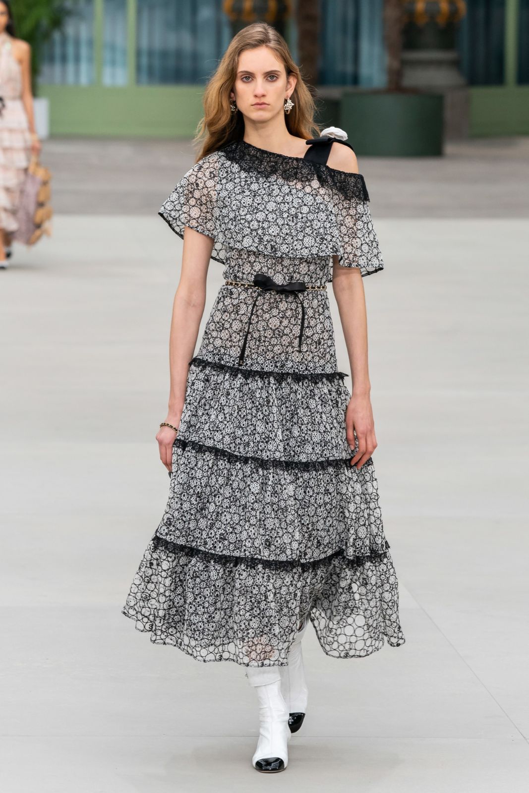 Chanel Debuts Virginie Viard's First Solo Collection for Resort 2020 –  Vogue Hong Kong