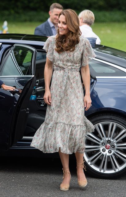 Kate Middleton 凱特皇妃教會女士選購鞋履之道