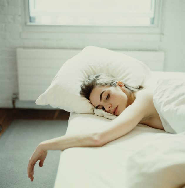 如何解決失眠問題？一文了解都有關於睡眠的秘密