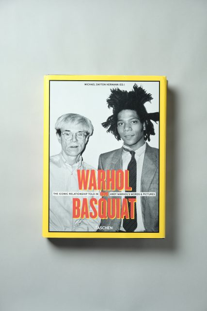 Andy Warhol 生前拍攝日常照片超過13萬張， 到處可見與 Jean-Michel Basquiat 撲朔迷離的關係