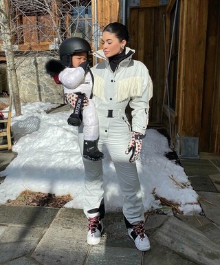 Kylie Jenner 她們在2019 年最 Instagrammable 的滑雪裝