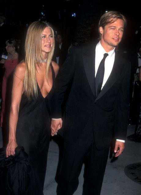 當年相戀意中人：10 張相證明 Brad Pitt 和 Jennifer Aniston 曾是最合拍的金童玉女