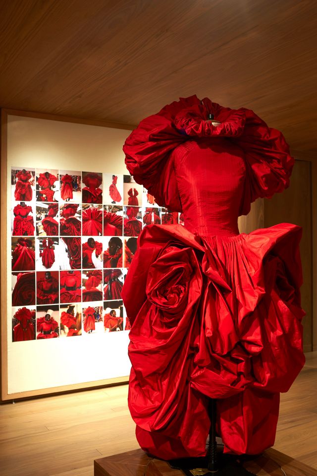 Sarah Burton gifts Alexander McQueen's material archive to fashion