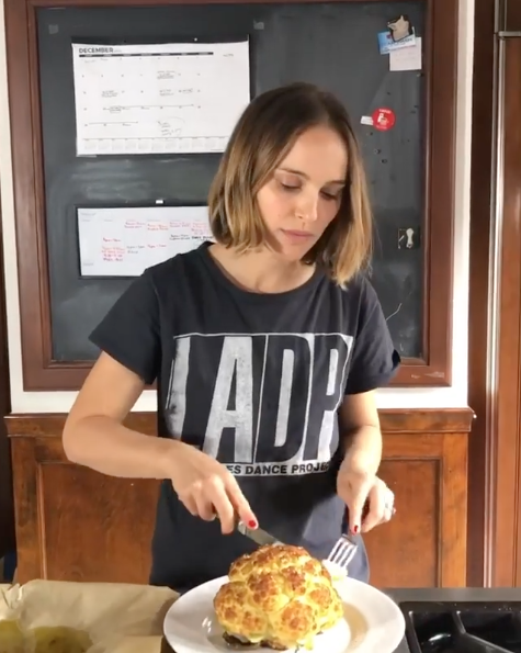 人美心善，影后 Natalie Portman 在 Instagram 上分享素食有營餐單及煮食視頻
