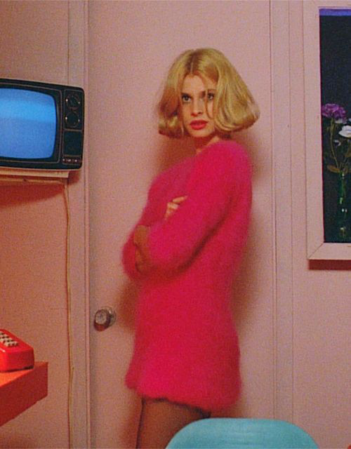 粉紅控必讀：電影大銀幕上最具有代表性的20件粉紅色戲服