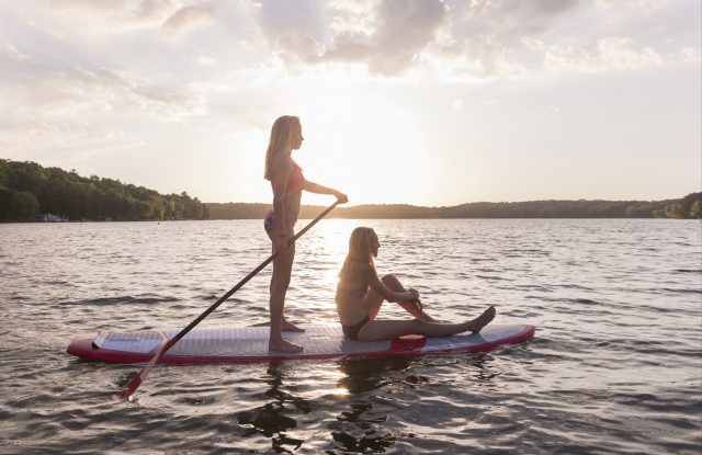 #SummerInVogue 今個夏天一定要玩立式槳板SUP的五個原因！