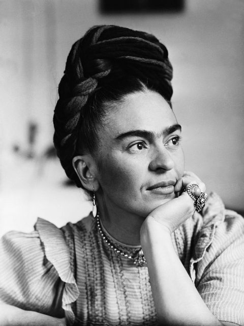 藝術狂想曲｜墨西哥女藝術家 Frida Kahlo 以畫作釋放痛苦的瀟灑一生，回顧代表作及金句