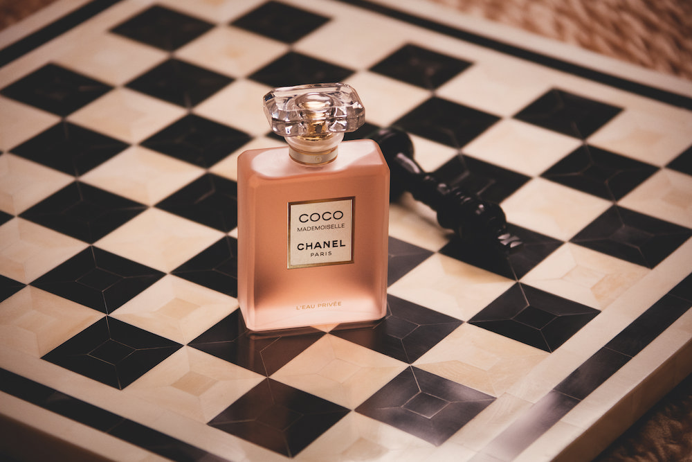 比起另一半更親密的 夜間香水 Chanel Coco Mademoiselle L Eau Privee浪漫粉紅調香水引起全城熱話 Vogue Hong Kong
