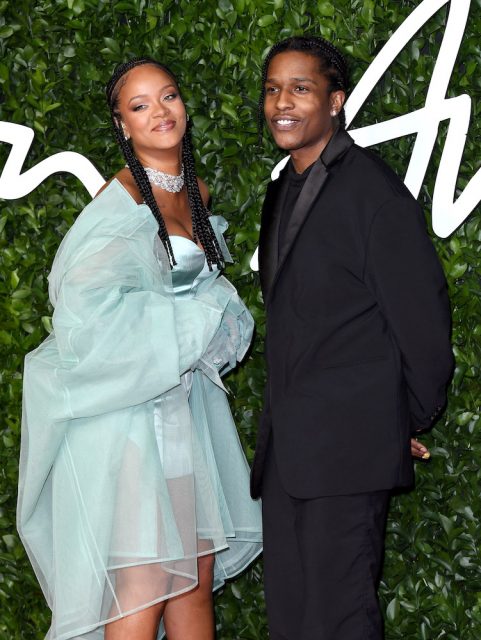 A$AP Rocky X Rihanna 相互訪問對方，RiRi 曖昧對答 :「我的皮膚猶如男人般複雜！」