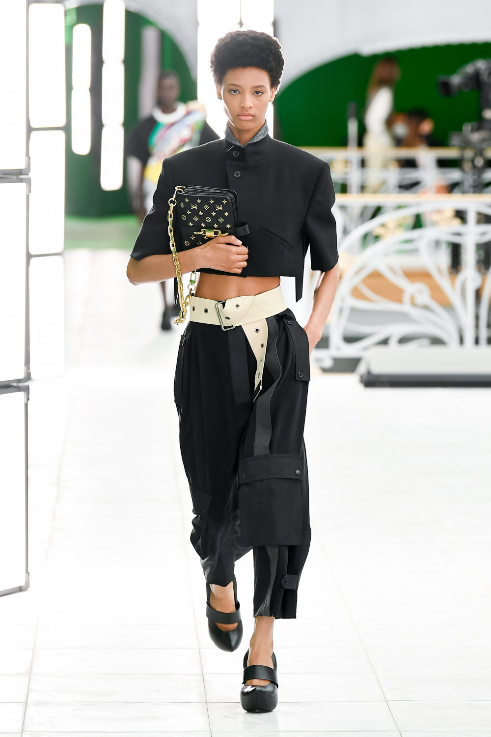 Louis Vuitton Pulls Off Virtual Reality For Spring/Summer 2021 – Vogue ...