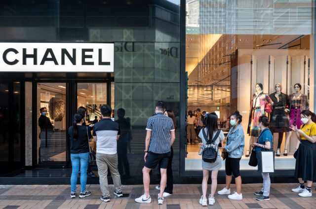 第二波調整：Chanel 正式宣佈品牌旗下多款經典袋款全球範圍漲價