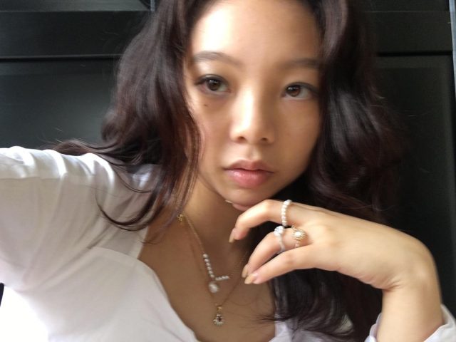 #GenZtoA 獲Dior賞識的21歲香港女攝影師 Lean Lui：我鏡頭下展現的是可遠觀不可褻玩的女性