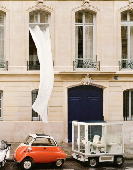 Jacquemus 巴黎全新辦公室曝光！每個角落都洋溢藝術感，只想員工樂於上班