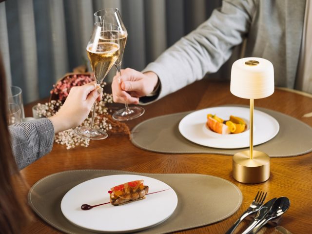 2023 情人節大餐：米芝蓮法式享受、美式扒房、夢幻下午茶、新派韓式料理 浪漫約會餐廳推介