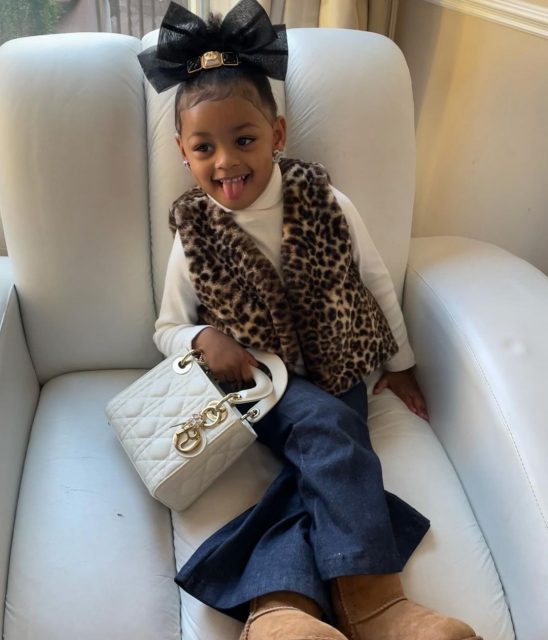 Cardi B的女兒Kulture是最新的潮童！從Hermès到Balenciaga，一起看她的奢侈手袋收藏