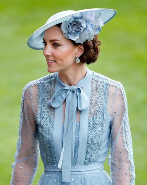 最美王室成員的禮帽造型：從英女王、戴安娜王妃到劍橋公爵夫人 Kate Middleton，誰的帽子造型最吸睛？