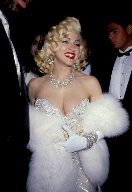 24 Of The Blingiest And Boldest Oscar Jewellery Moments of All Time