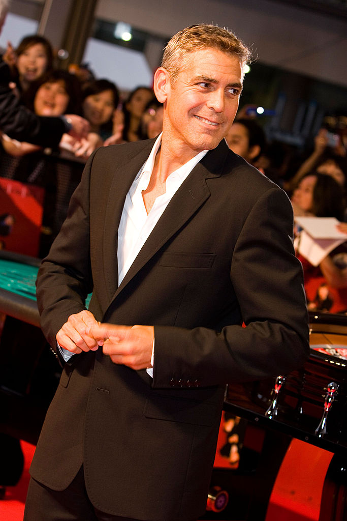 不老男神 身價5億美金的萬人迷george Clooney 60歲了 你知道他對brad Pitt如此癡迷嗎 Vogue Hong Kong