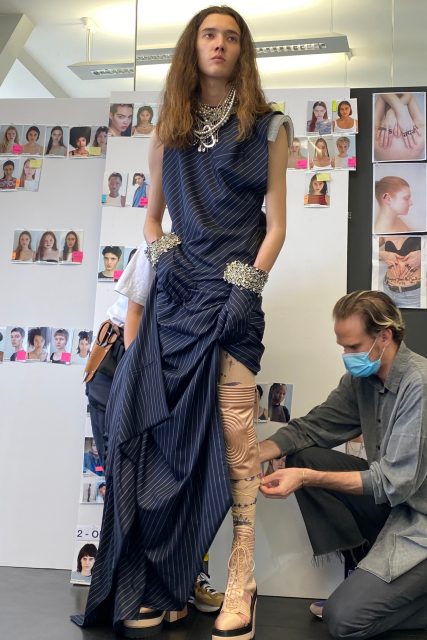 「時尚的角色是反映社會上正在發生的事」— Jean Paul Gaultier 與阿部千登勢 Chitose Abe 的對話|Fall 2021 Couture