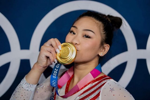 東京奧運｜能代替美國體操女王 Simone Biles 奪金！究竟美國亞裔新星 Sunisa Lee 是誰？