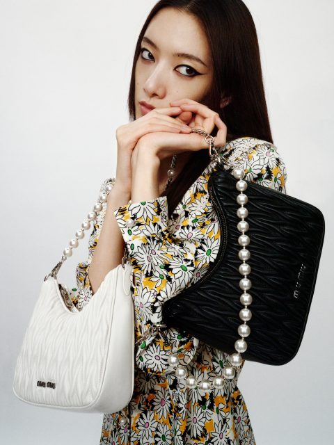 本地時尚Miu Miu女生演繹全新秋冬系列   珍珠肩帶 Matelassé 手袋令人一見傾心