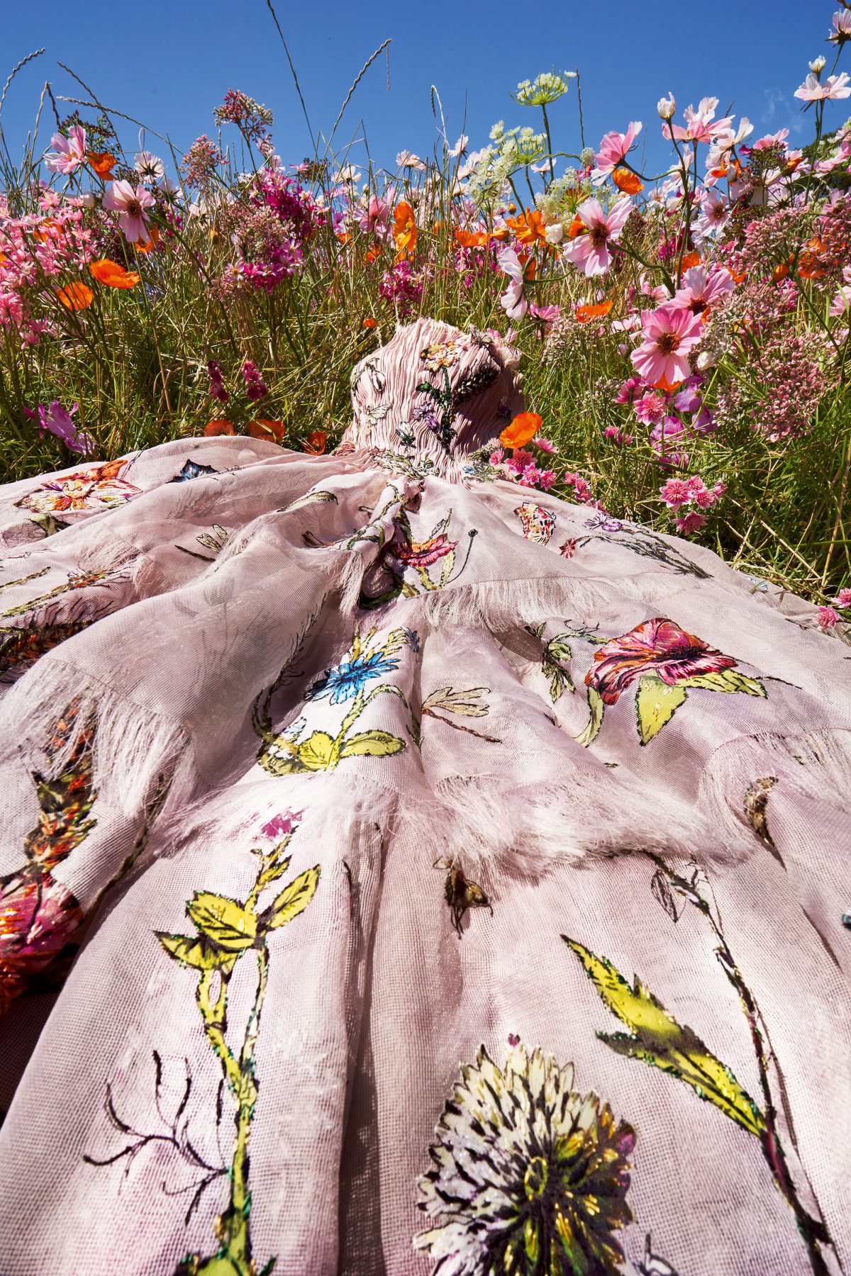 Miss Dior Blooming Bouquet Perfume Ad Natalie Portman 2023