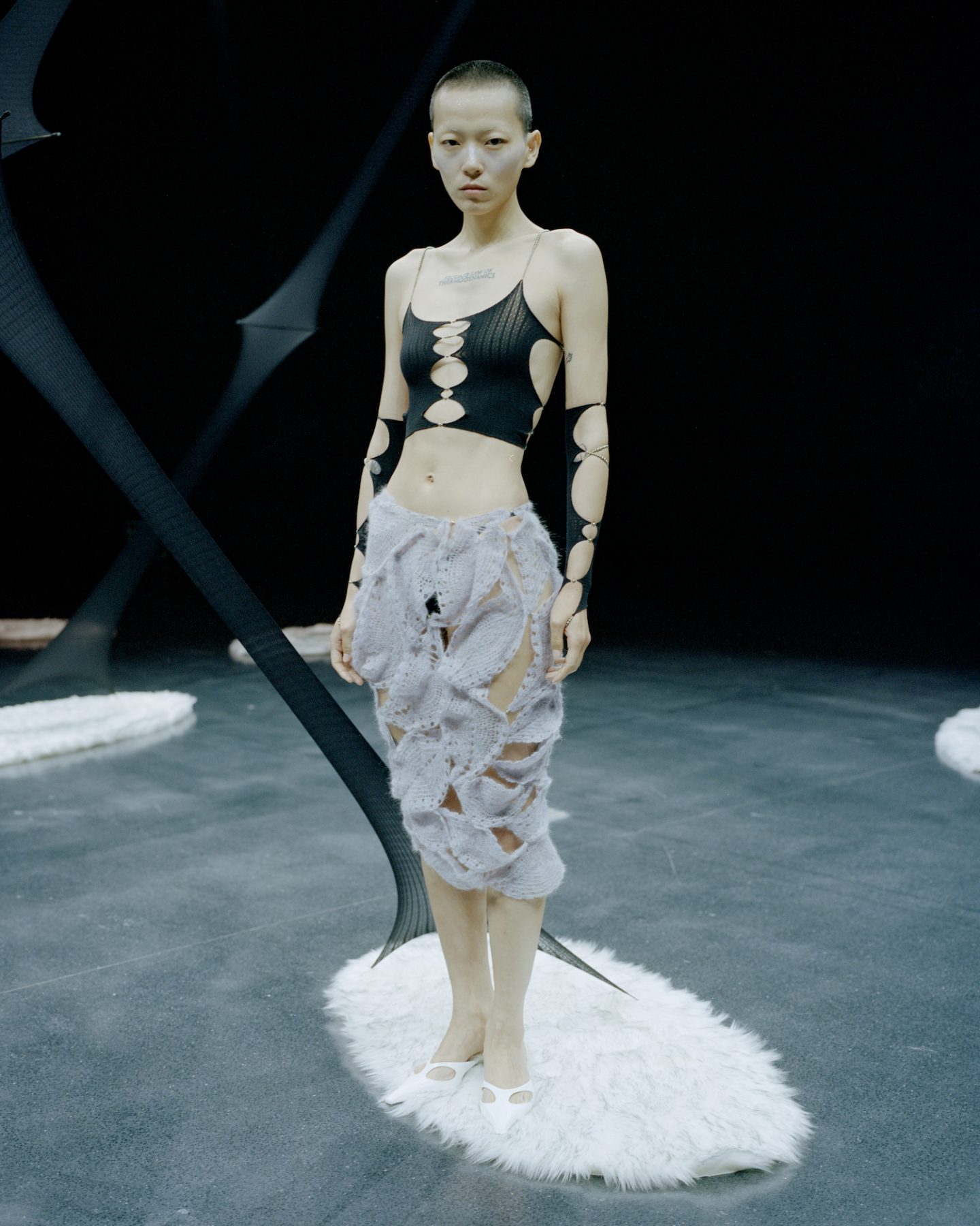 Zhou Rui's provocative fashion: she's dressed Blackpink's Lisa