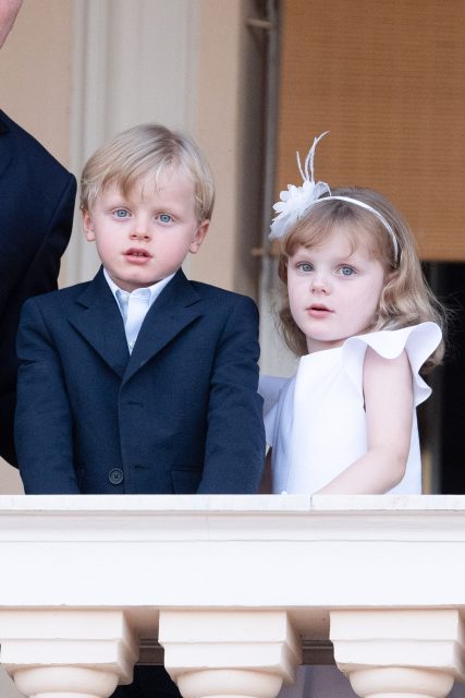 「最可愛王室成員」之名不再由喬治小王子專美！認識來自摩納哥的 Prince Jacques 和 Princess Gabriella