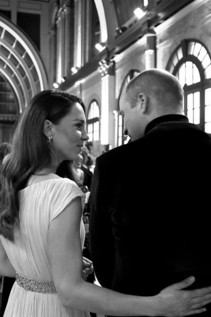 展現英國王室不一樣的愛：Kate Middleton 與 Prince William 罕有在公開場合放閃，這意味着甚麼？