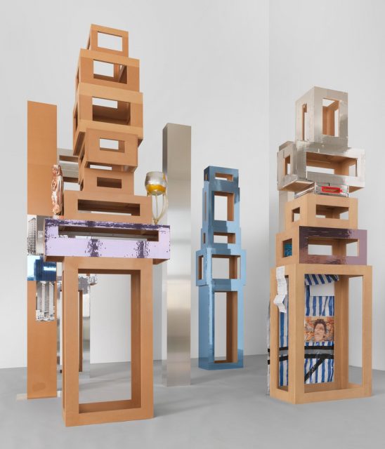 《玫瑰 II》德國藝術家 Isa Genzken 將於香港舉辦首次個展 | 運用日常材料重現都市生活