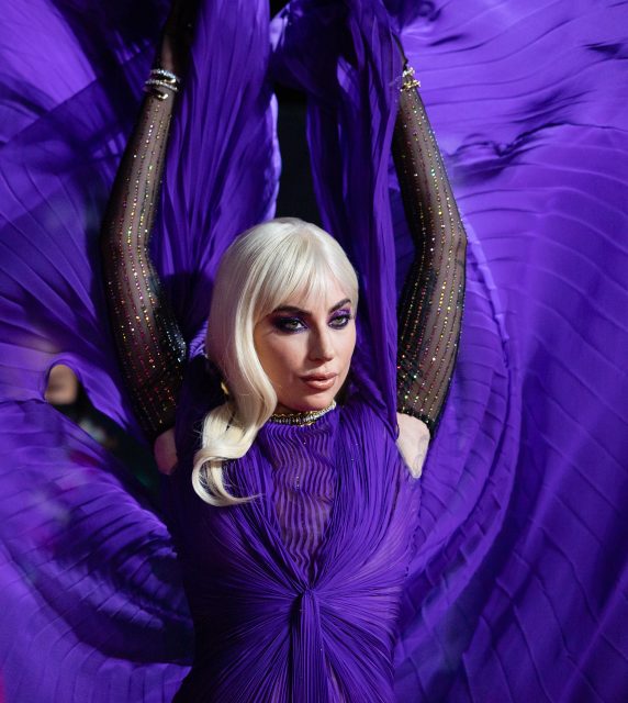 2022最新劉海趨勢：Lady Gaga帶起的growing fringe成為圓臉救星？