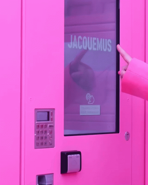 Jacquemus 開設了一間只賣「粉紅色」的期間限定店！全天侯 24 小時開放，更希望打破奢侈品牌格局？