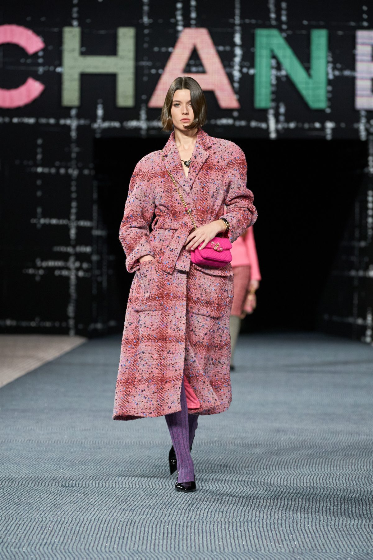 Chanel dedicates AW22 collection to tweed