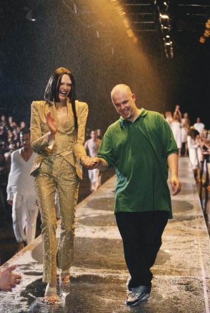 經典回顧鬼才 Alexander McQueen ｜12年過去仍是當今最令人驚艷的10個時裝展
