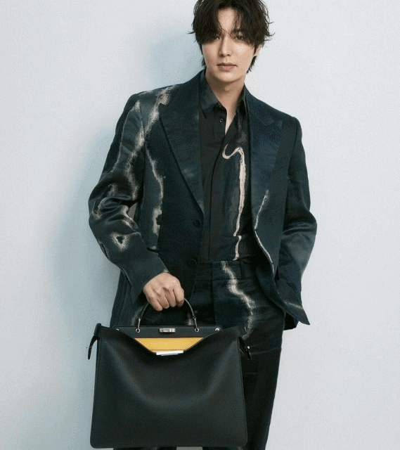 由《社內相親》安孝燮到《柏青哥》李敏鎬 ，精選韓國男星的最新時尚手袋