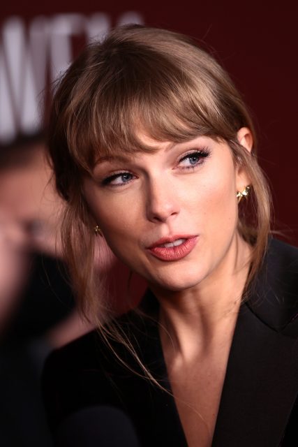 致20歲的情書：Taylor Swift 以導演身分出席翠貝卡電影節，首度分享自編自導作《All Too Well》背後細節和靈感來源