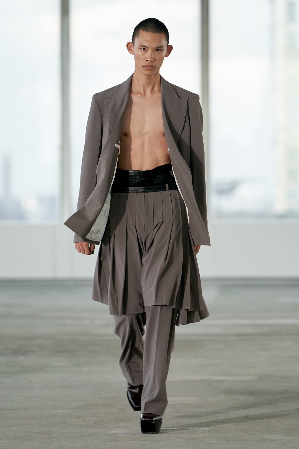 Peter Do Fashion show, Runway, Ready To Wear, Spring Summer 2024, Paris  Fashion Week, Runway Look #031 – NOWFASHION