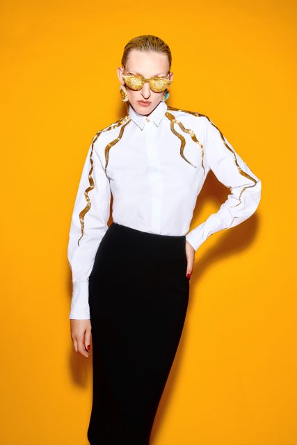 從高級訂製到成衣系列，Schiaparelli 超現實主義誘發金光閃耀的暢想  | Spring/Summer 2023
