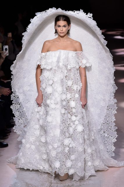 不止Chanel，這些經典高級訂製婚紗設計同樣讓人難忘！