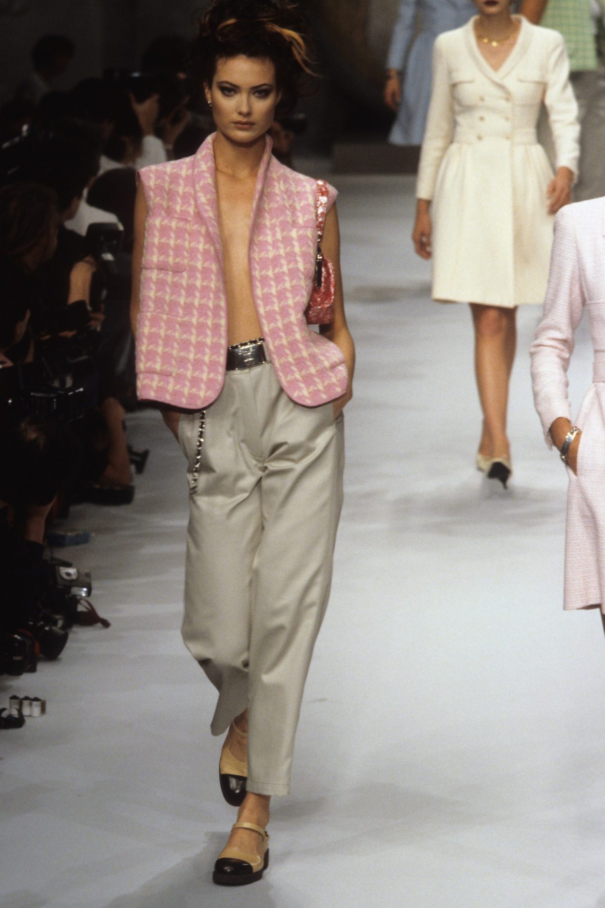 Shalom Harlow's Best Runway Moments – CR Fashion Book