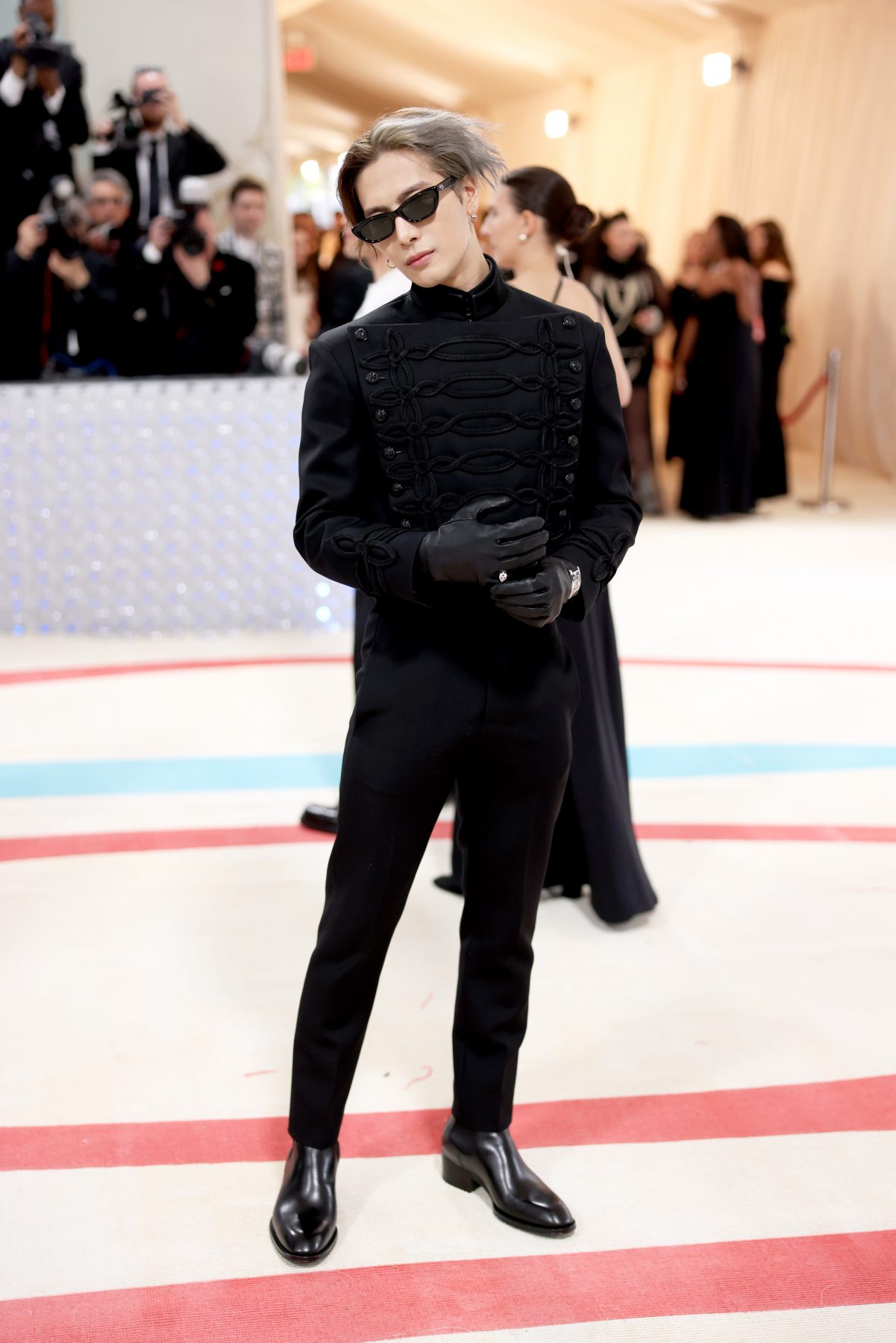US Vogue Mistakes Chinese Idol Cai Xu Kun For Jackson Wang At Met Gala -  8days