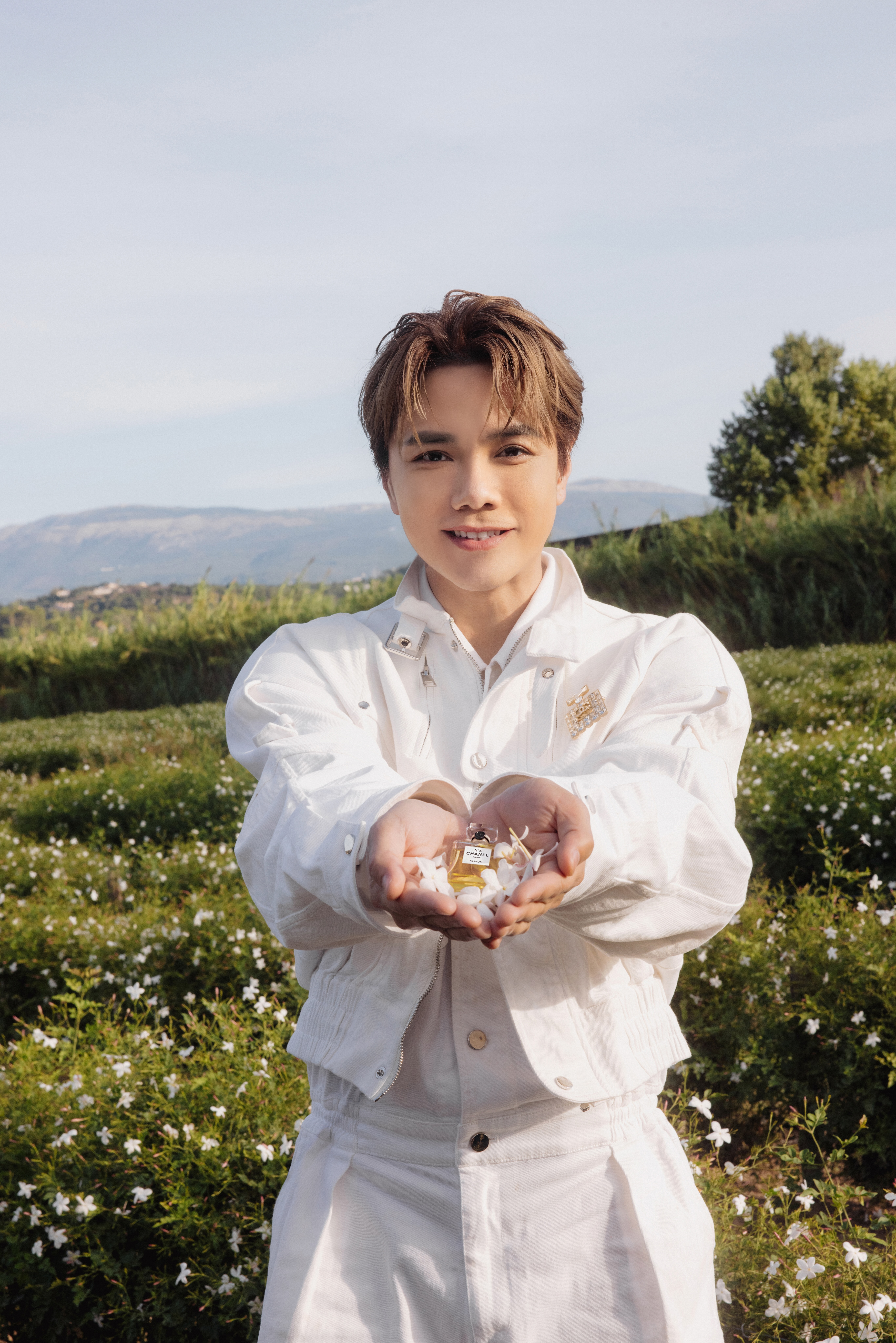從法國格拉斯重新認識張敬軒與CHANEL N°5 :「希望我可以做多一點自己 」